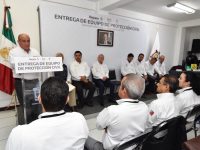 Dotan de equipo especializado a brigadas de Protección Civil del IEEPO