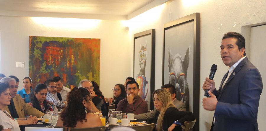 Llama Rector UABJO a trabajar por la cohesión social para el Oaxaca que necesitamos