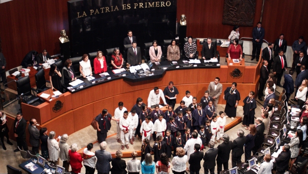 AMLO repite candidatos rechazados en ternas enviadas al Senado para vacantes en la CRE