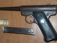Aseguradas dos armas de fuego sin documentación para su portación en la Costa