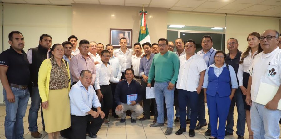 Atiende Gobierno Oaxaca peticiones de municipios de la región de la Mixteca