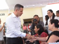 Entrega AMH mobiliario y equipamiento a 10 escuelas y una biblioteca en Santa Lucía del Camino