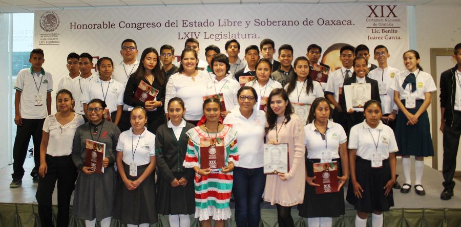 Niñez y juventud oaxaqueña se imponen en Certamen de Oratoria