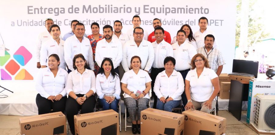 Entrega Icapet mobiliario y equipamiento a Unidades de Capacitación del Estado