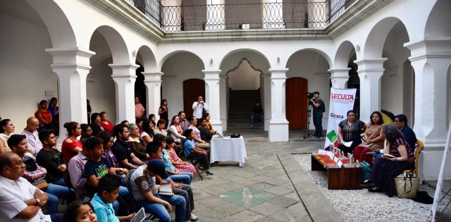 Presenta Seculta libro en español y zapoteco istmeño