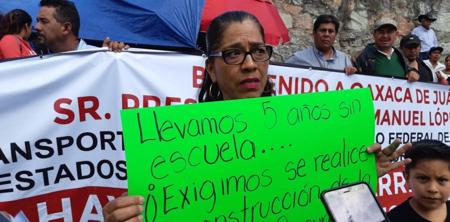 Responsabiliza IOCIFED a municipio de atraso en obras de Secundaria en Guelatao