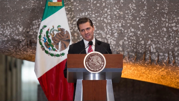 Peña Nieto compró un arma, revela documento militar