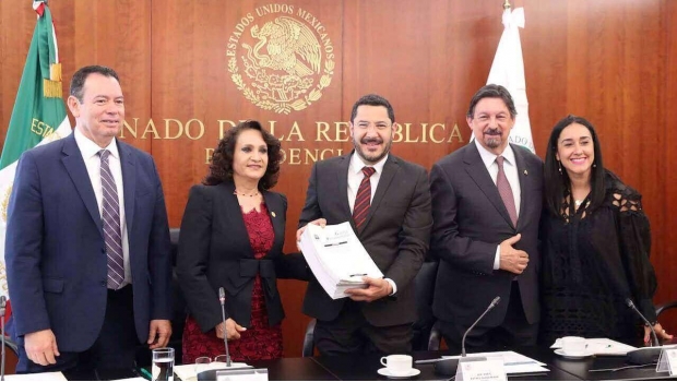 Senado espera aprobar reforma laboral antes de terminar abril