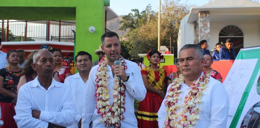 Con más de 7.5 mdp en obras de infraestructura, Alejandro Murat hace patente la reconstrucción del Istmo