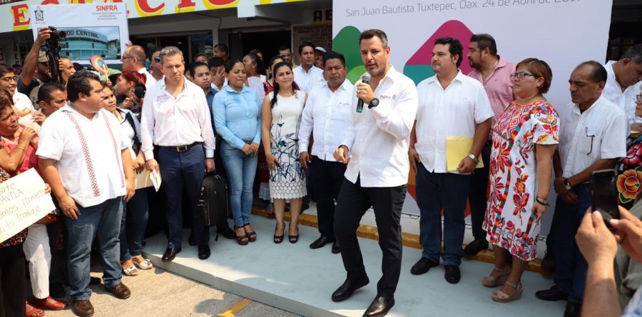 Entrega AMH remodelación del Mercado Central Municipal de Tuxtepec