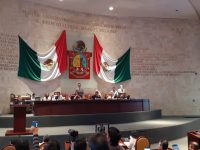 Podrían diputados elegir este día al nuevo titular de la DDHPO