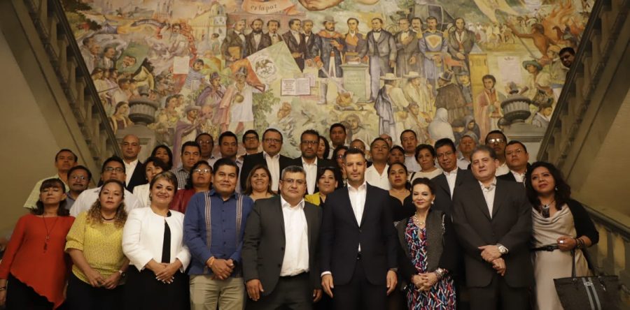 Exitosa negociación laboral de Germán con el Stpeidceo: Alfredo Martínez de Aguilar