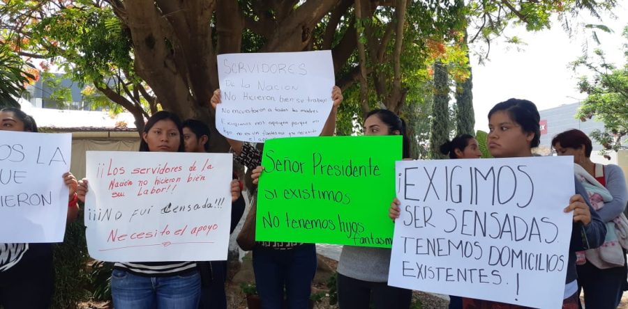 Los niños no son fantasmas, reclaman madres de familia