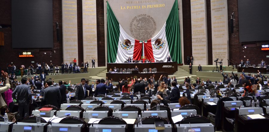 Regresará control administrativo del magisterio a gobiernos estatales; legisladores de Oaxaca rechazan reforma educativa