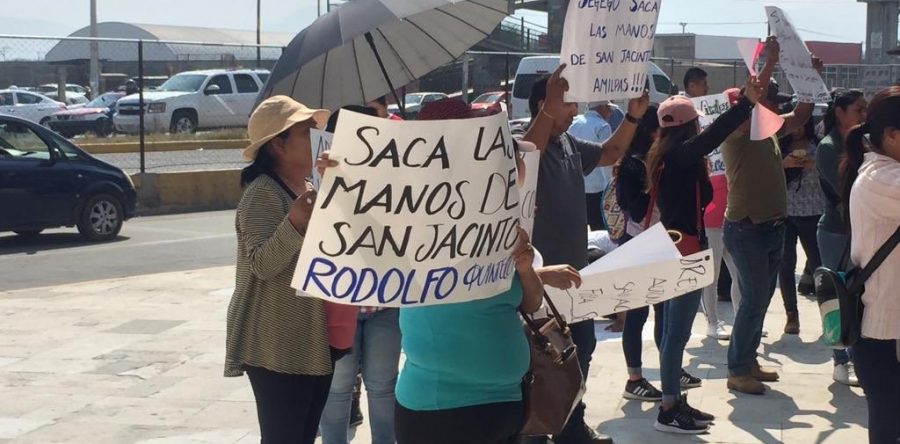 Exigen a Rodolfo Quintero sacar las manos de San Jacinto Amilpas