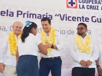 Gobierno de Oaxaca y Cooperativa La Cruz Azul inauguran escuela en Santa María Petapa