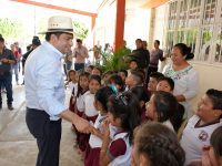 Docentes son piedra angular de la transformación del país: Oswaldo García