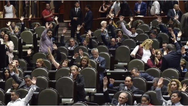Cámara de Diputados avala Ley de Austeridad