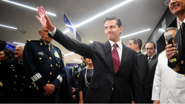 Entregó EPN mil mdp de publicidad a empresas ligadas a periodistas