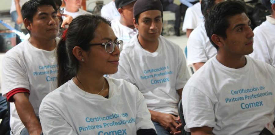 Logran 55 personas certificación como pintores, mediante capacitación del Gobierno capitalino