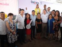 Celebra Alejandro Murat a madres trabajadoras del Gobierno del Estado