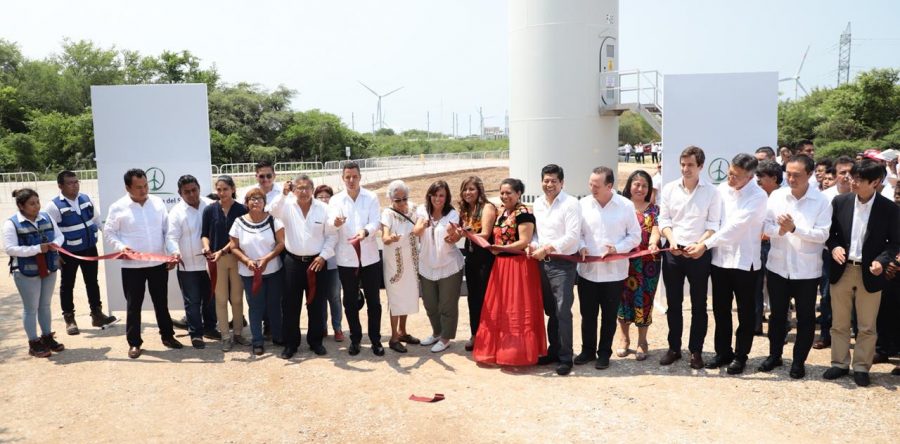 Oaxaca, líder indiscutible en generación de energía eólica y seguro para inversionistas: Alejandro Murat