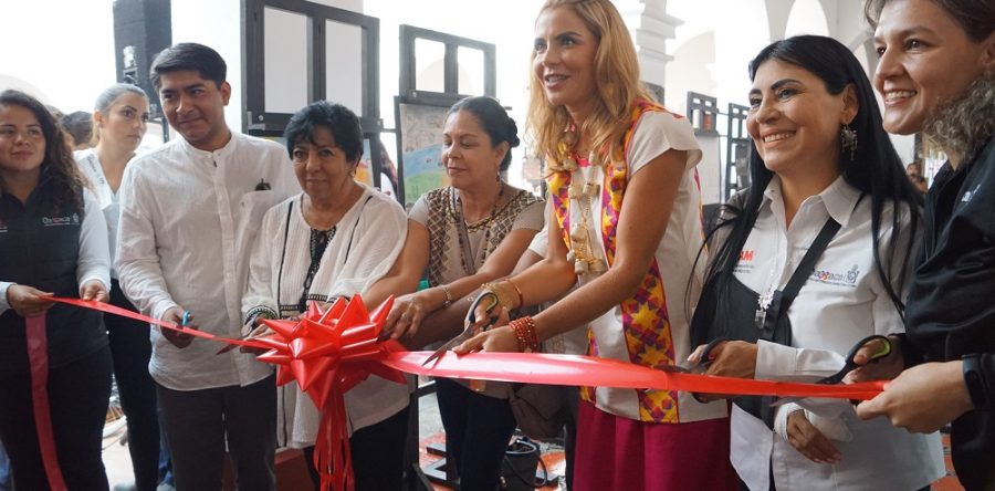 Premian a ganadores del concurso Mi Familia Migrante y entregan visas-pasaportes a beneficiarios de Guelaguetza Familiar