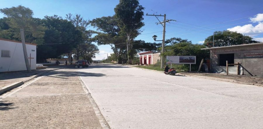 Entrega Sinfra obras en Santa Lucía del Camino y San Pablo Villa de Mitla por más de 2 mdp