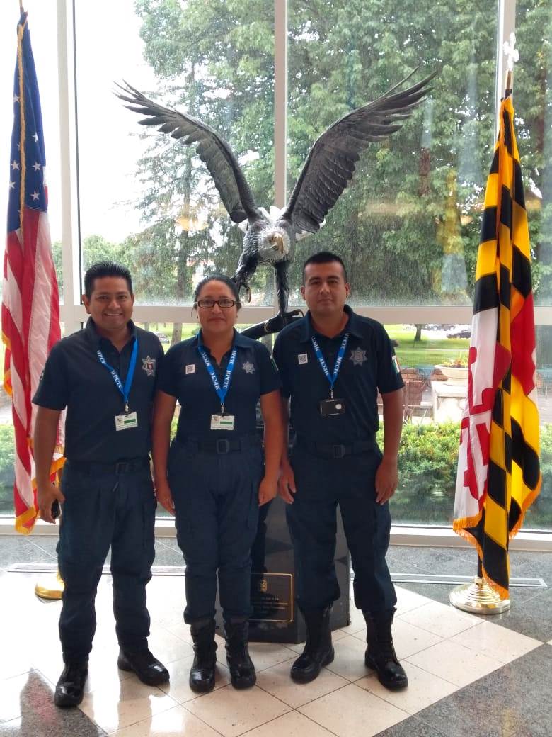 Custodios oaxaqueños reciben instrucción en Estados Unidos