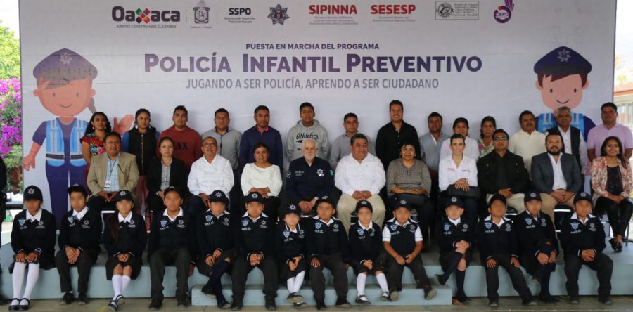 Niñas y niños de Huayápam se unen a la Policía Infantil Preventiva