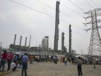 Pemex desaloja Complejo Pajaritos por amenaza de bomba