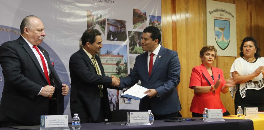 Licenciatura en Medicina Veterinaria y Zootecnia de la UABJO recibe el Nivel 1 de Calidad otorgado por CIEES
