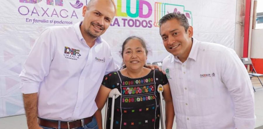Trabajamos en equipo con las familias de la agencia de Montoya: DIF Estatal Oaxaca