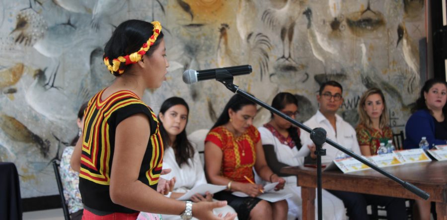 Busca IEBO preservar lenguas maternas con poesía