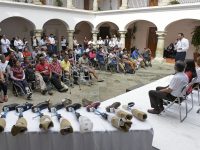 Benefician a 31 oaxaqueños de escasos recursos con donación de prótesis