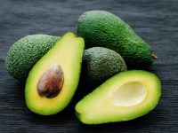 ¡Aguacate por las nubes! Más caro que el pollo y la carne
