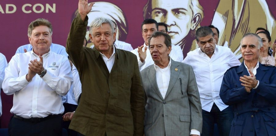 Crónica de un error estratégico; de líder social a jefe del Estado: Carlos Ramírez