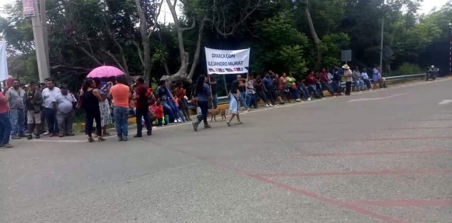 Desata euforia visita de AMLO a Oaxaca
