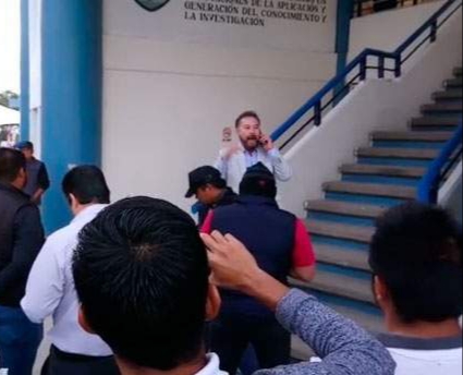 Desafían estudiantes de Odontología a porros