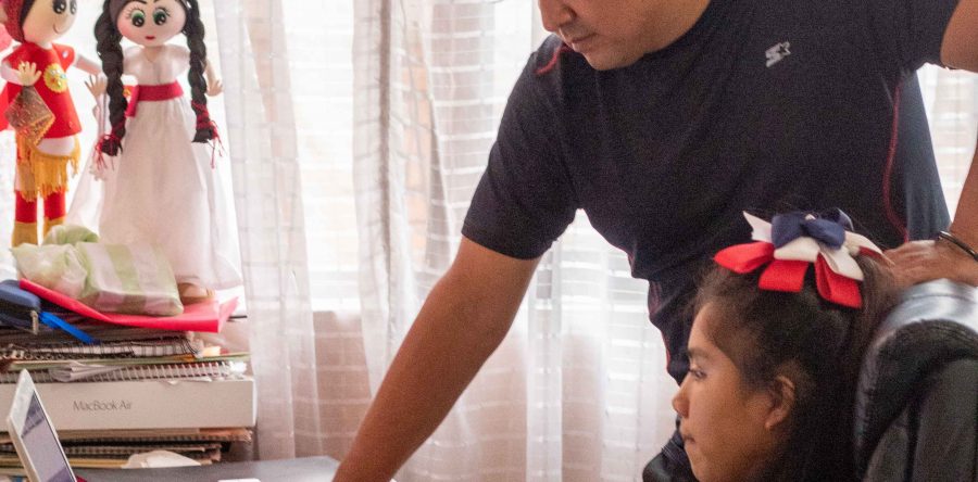 Israel y Carla, nueve años aprendiendo juntos