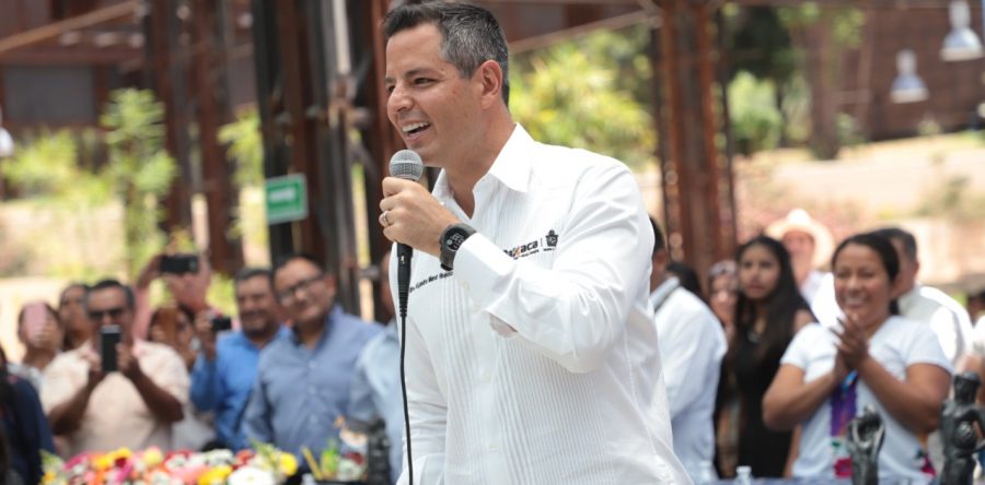 Convoca Alejandro Murat a estudiantes de secundaria a ser agentes de cambio por el bien de Oaxaca