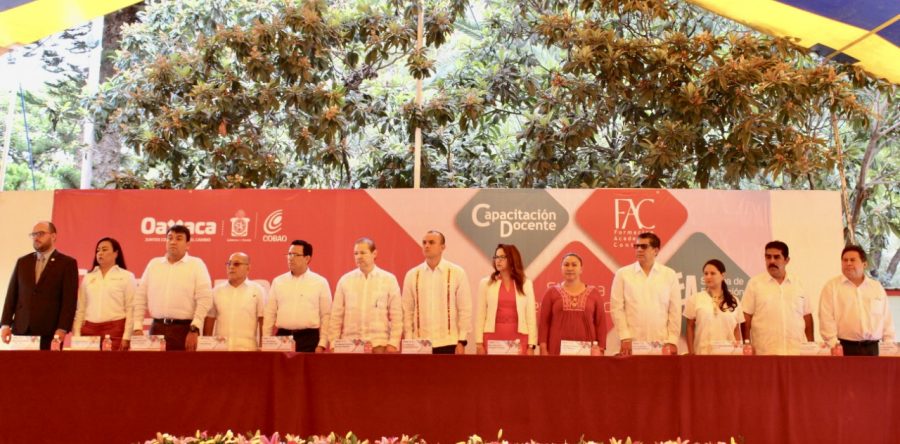 Profesionaliza COBAO a docentes con curso de capacitación