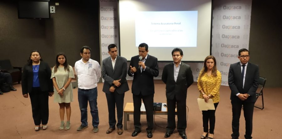 Realizan Primer Conversatorio de la Mesa de Seguridad y Justicia para enriquecer la cultura jurídica