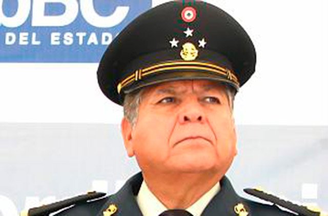 A defender fuerzas armadas llama General Aponte Polito: Alfredo Martínez de Aguilar