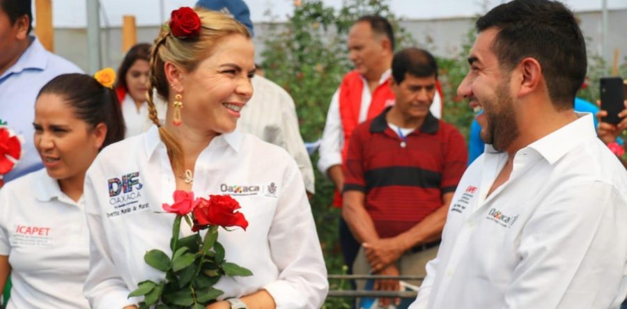 Productores de rosas de Quialana se benefician con capacitaciones del Icapet