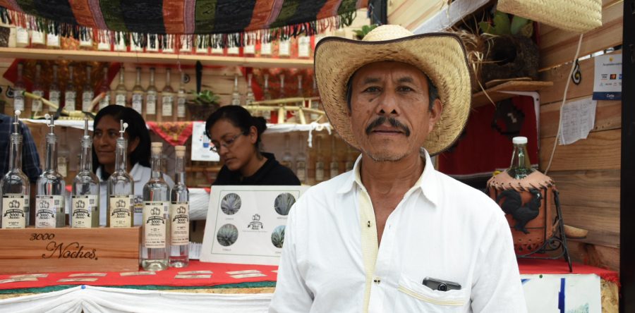 Don Ángel Cruz, el mezcalero ancestral de El Lazo, Sola de Vega