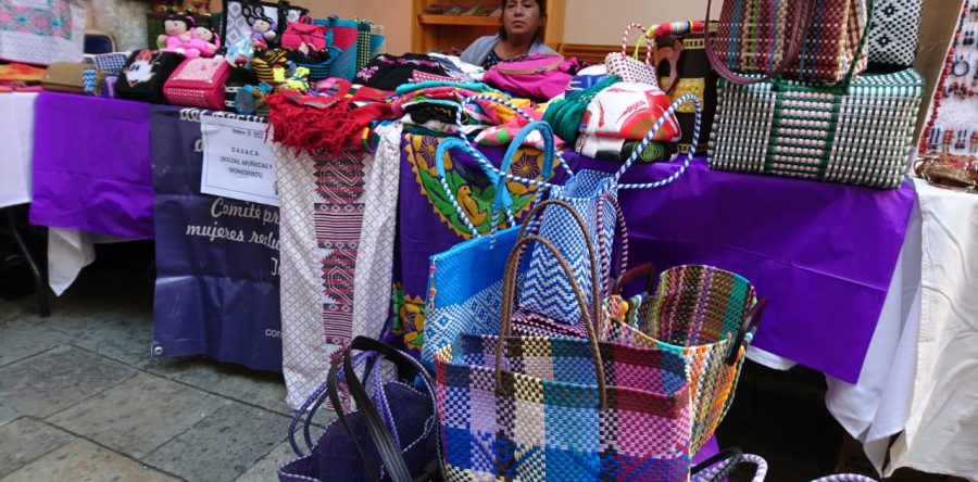 Inaugura SMO la Feria de la Sororidad, venta artesanal y gastronómica