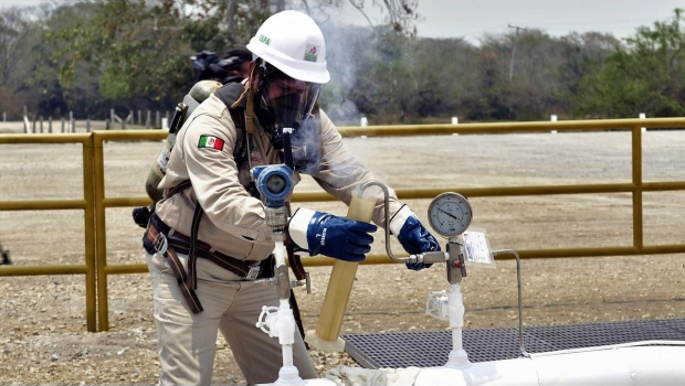 Sindicato petrolero logra “bono de productividad” del 30.85% de su salario ordinario