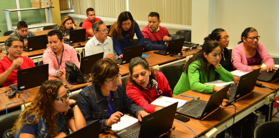 Promueve IEEPO cursos sobre tecnologías educativas para docentes