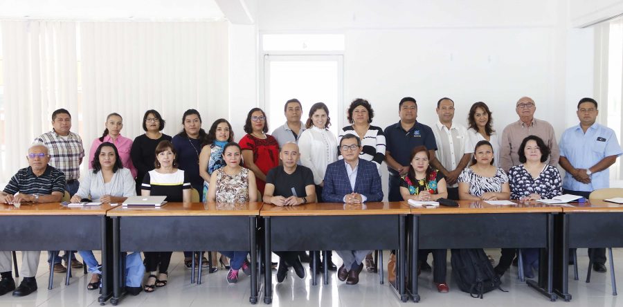 Busca UABJO incluir protección de datos personales en diseño curricular